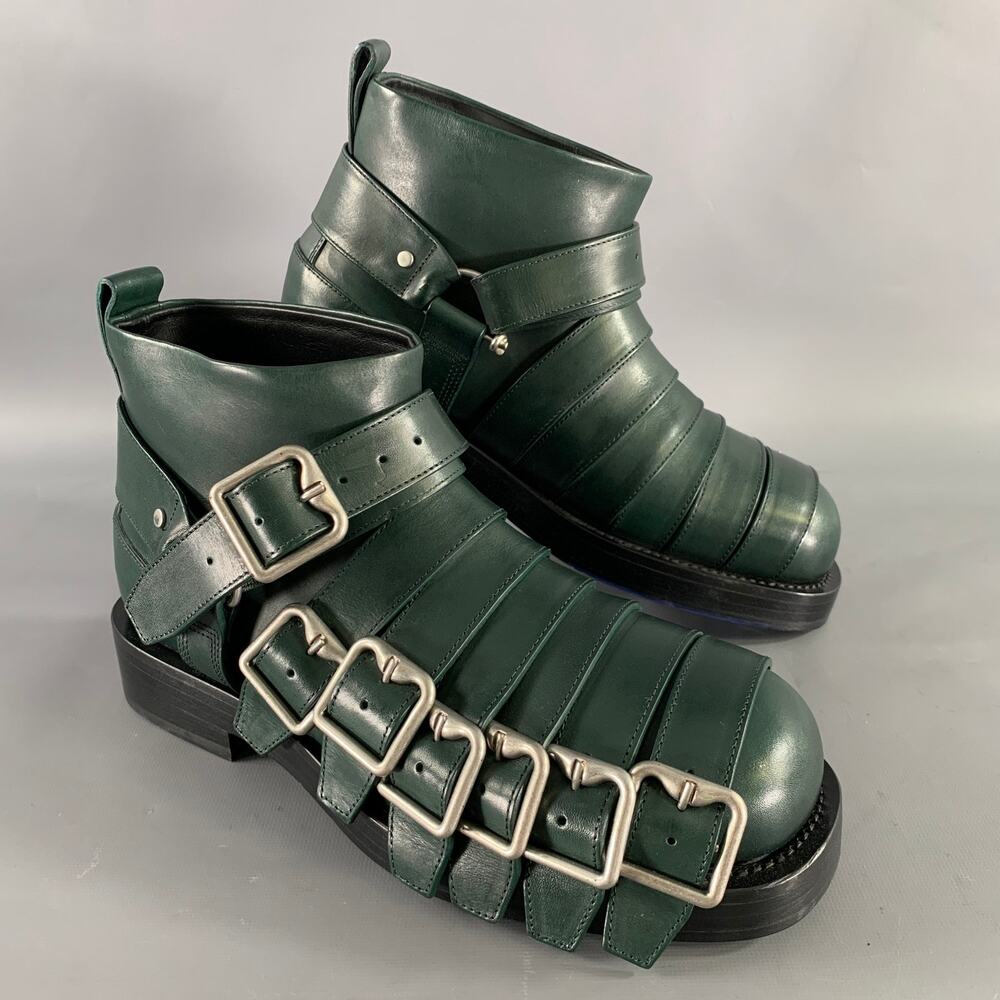 BURBERRY Size 8.5 Green Leather Pull On Boots